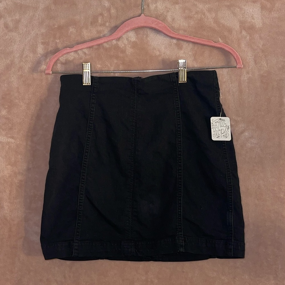 Free people (NEVER WORN WITH TAG) mini skirt